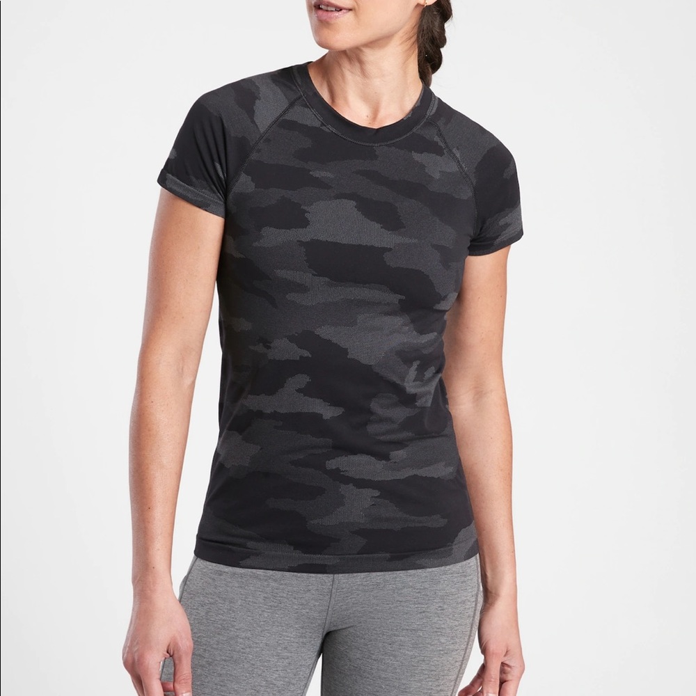 Athleta Momentum Seamless Camo Tee